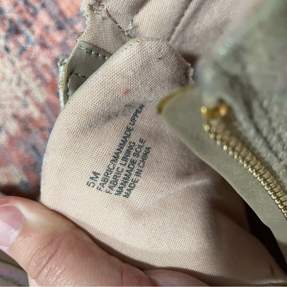 GB Girl size 5M high top sneaker with floral embroidery - Picture 7 of 9